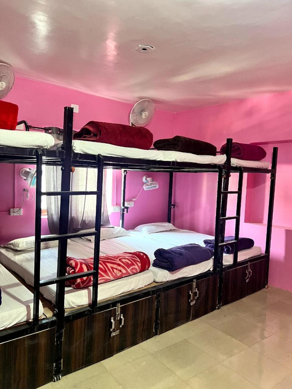 The Hostel Crown Udaipur Kültér fotó